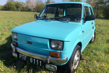 Zielona tapicerka fiat 126p "zatrzymany w latach 70-80 tych "